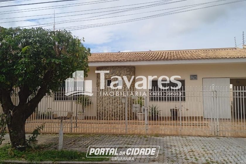 Casa &agrave; venda - 300m&sup2; - Zona II