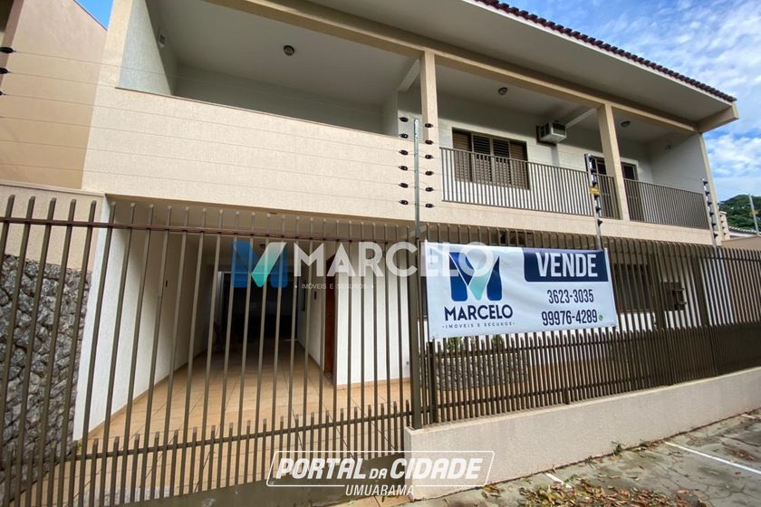 Sobrado &agrave; venda - 223m&sup2; - Zona II