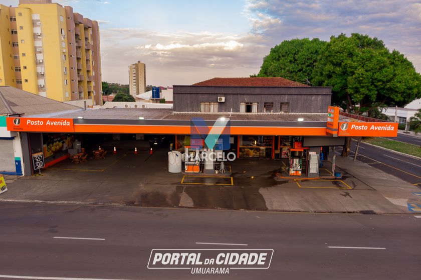 Sal&atilde;o Comercial &agrave; venda - 1470m&sup2; - Zona I
