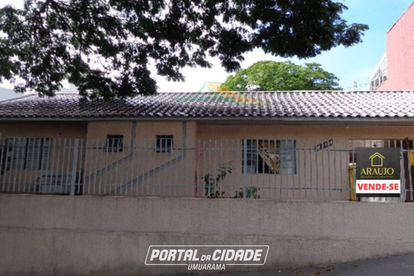 Casa &agrave; venda - 236m&sup2; - Zona I