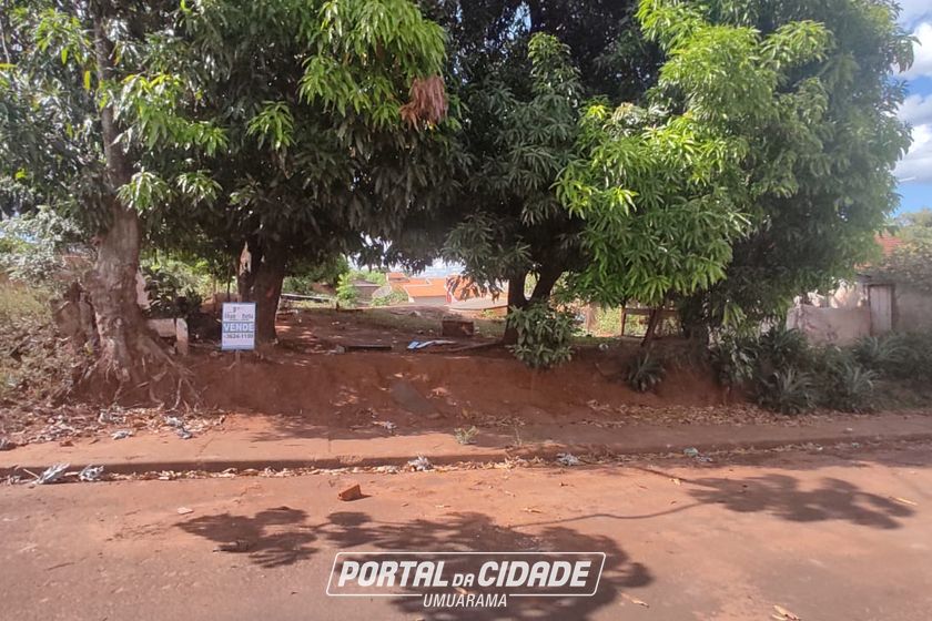 Terreno &agrave; venda - Centro