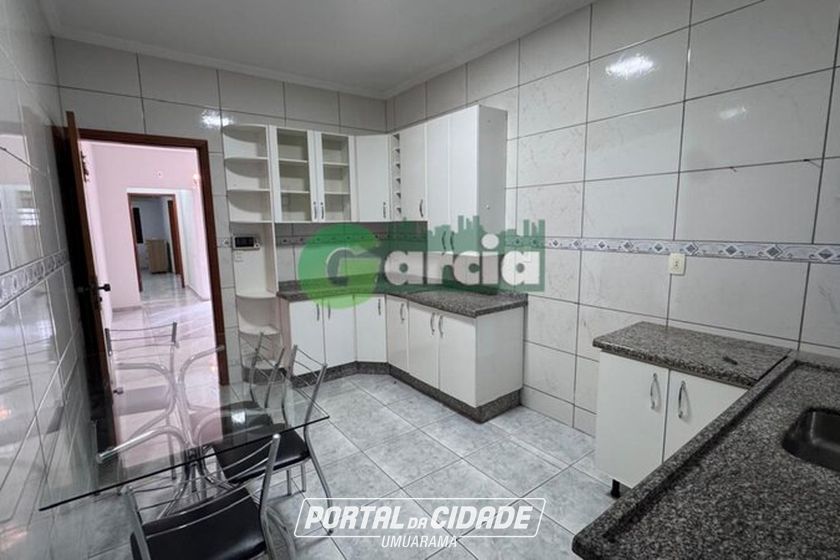 Casa &agrave; venda - 239m&sup2; - Zona I-A