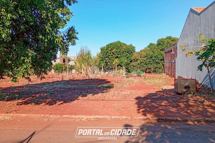 Terreno &agrave; venda - 350m&sup2; - Jardim Santa Cl&aacute;udia