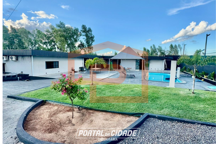 Ch&aacute;cara &agrave; venda - 2000m&sup2; - Zona Rural