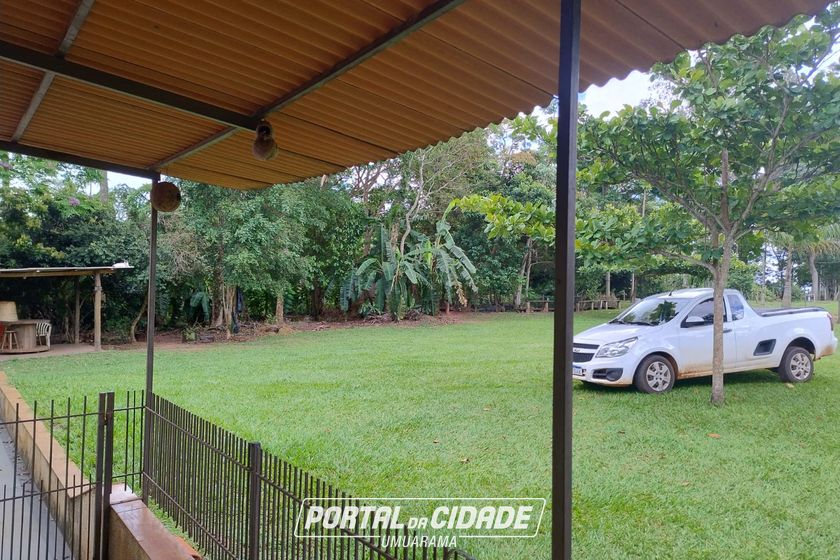 Ch&aacute;cara &agrave; venda - 6400m&sup2; - FUNDOS DO JARDIM PAC&Iacute;FICO