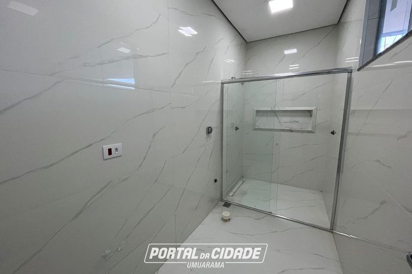 Casa &agrave; venda - 214m&sup2; - Jardim Imigrantes II