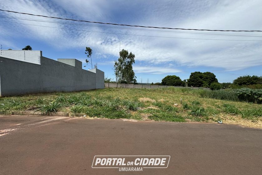 Terreno &agrave; venda - 525m&sup2; - Porto Camargo