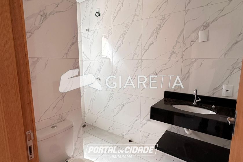 Casa &agrave; venda - 49m&sup2; - JARDIM PINHEIRINHO