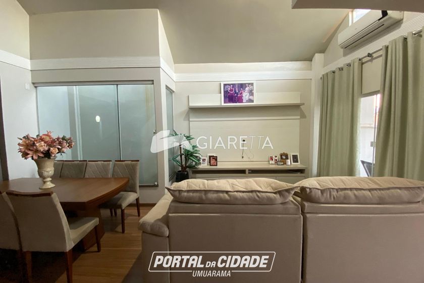 Casa &agrave; venda - 196m&sup2; - JARDIM GISELA