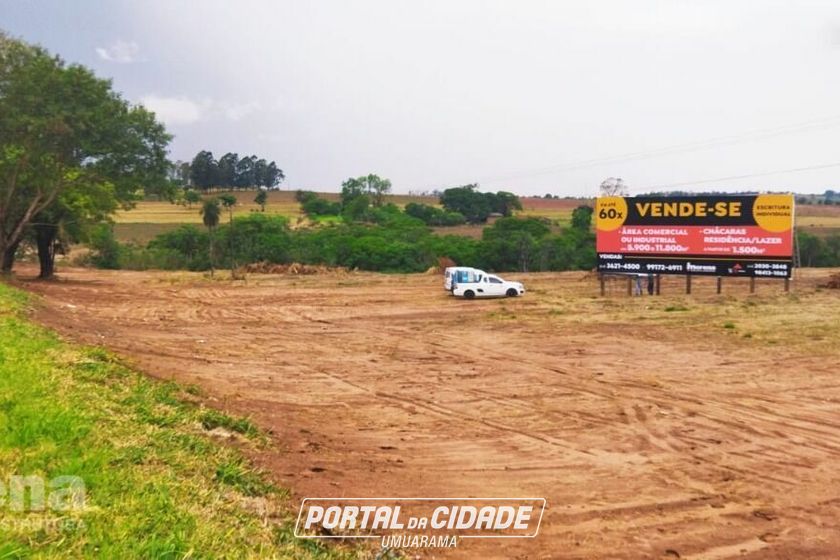 Ch&aacute;cara &agrave; venda - 1500m&sup2; - Centro