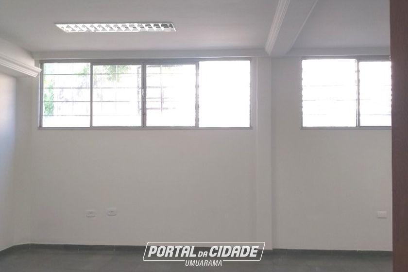 Sala Comercial para alugar - 240m&sup2; - Zona II