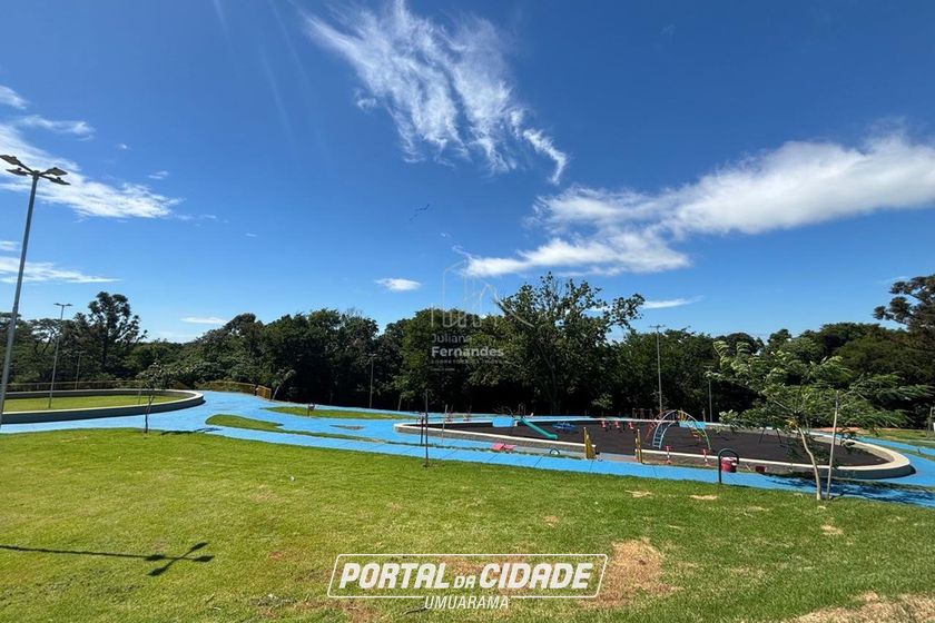 Terreno &agrave; venda - 360m&sup2; - Vila Becker