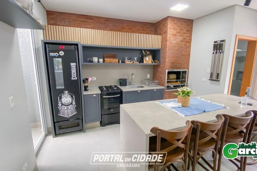 Casa &agrave; venda - 256m&sup2; - -