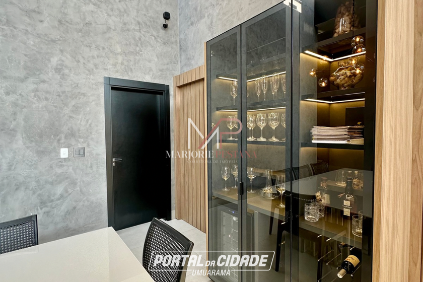 Casa &agrave; venda - 297m&sup2; - Rua Saldanha da Gama