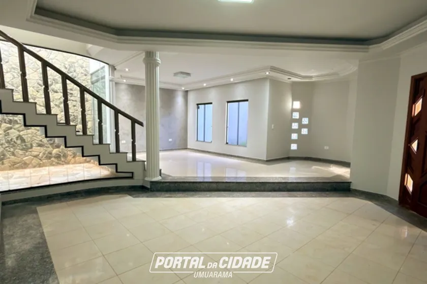 Sobrado &agrave; venda - 376m&sup2; - Zona I