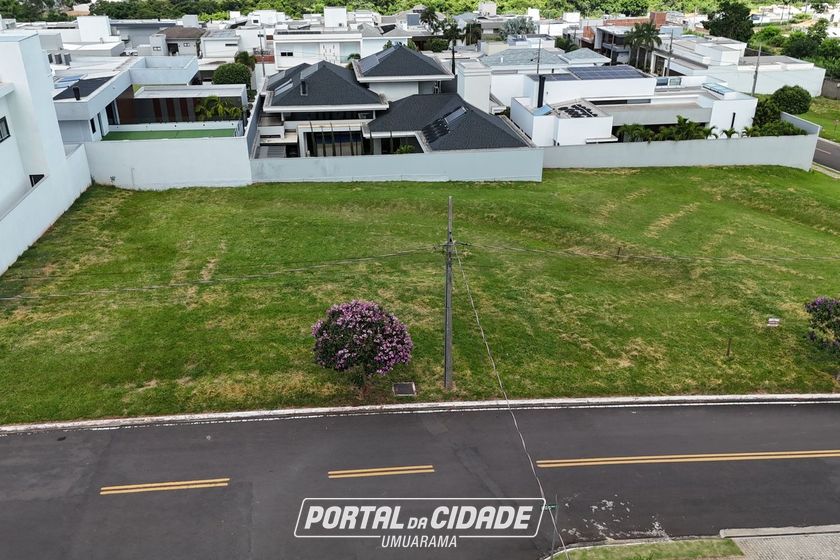 Terreno &agrave; venda - 324m&sup2; - Jardim Belvedere