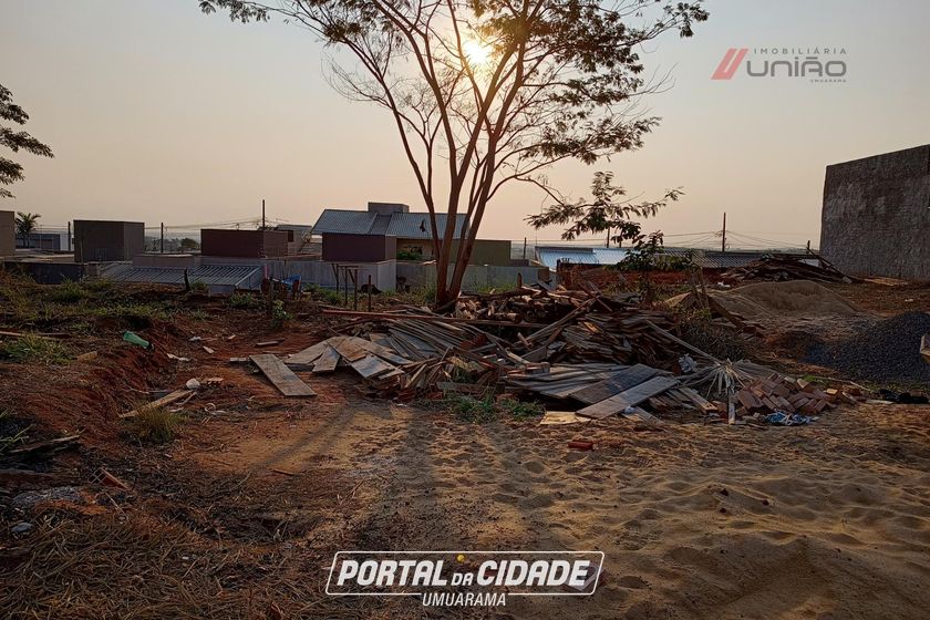 Terreno &agrave; venda - 125m&sup2; - Jardim Cima