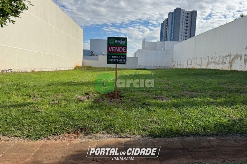 Terreno &agrave; venda - 420m&sup2; - -