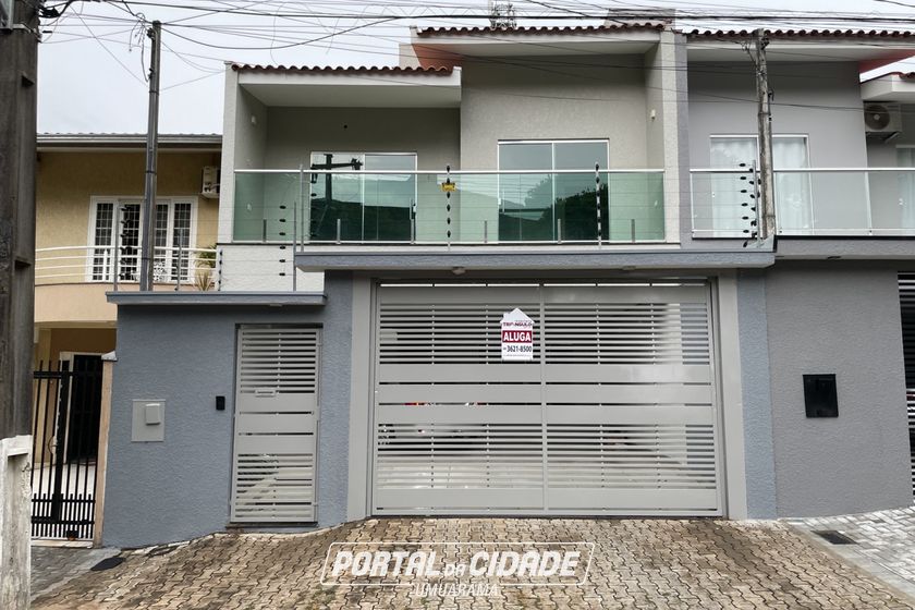 Casa para alugar - 252m&sup2; - ZONA VII