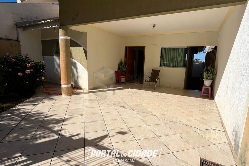 Sobrado &agrave; venda - 184m&sup2; - Zona 1-A
