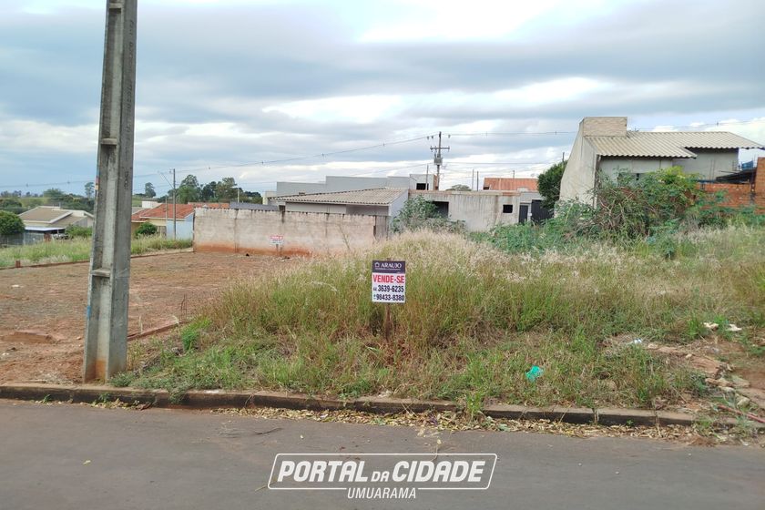 Terreno &agrave; venda - 180m&sup2; - Jardim Pimentel