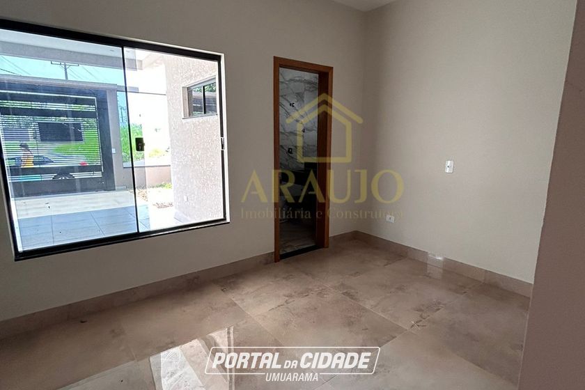 Casa &agrave; venda - 132m&sup2; - Jardim Azal&eacute;ia