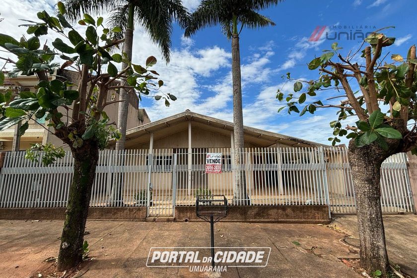 Casa &agrave; venda - 290m&sup2; - Zona III