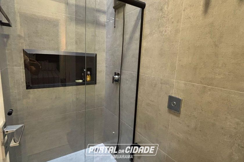 Casa &agrave; venda - 230m&sup2; - Conjunto Residencial Portal das &Aacute;guas