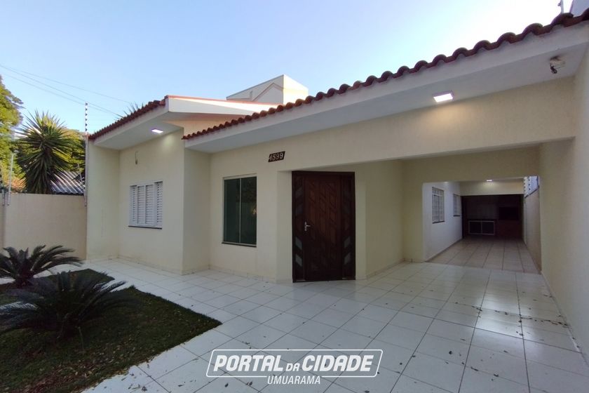 Casa &agrave; venda - 144m&sup2; - ZONA III