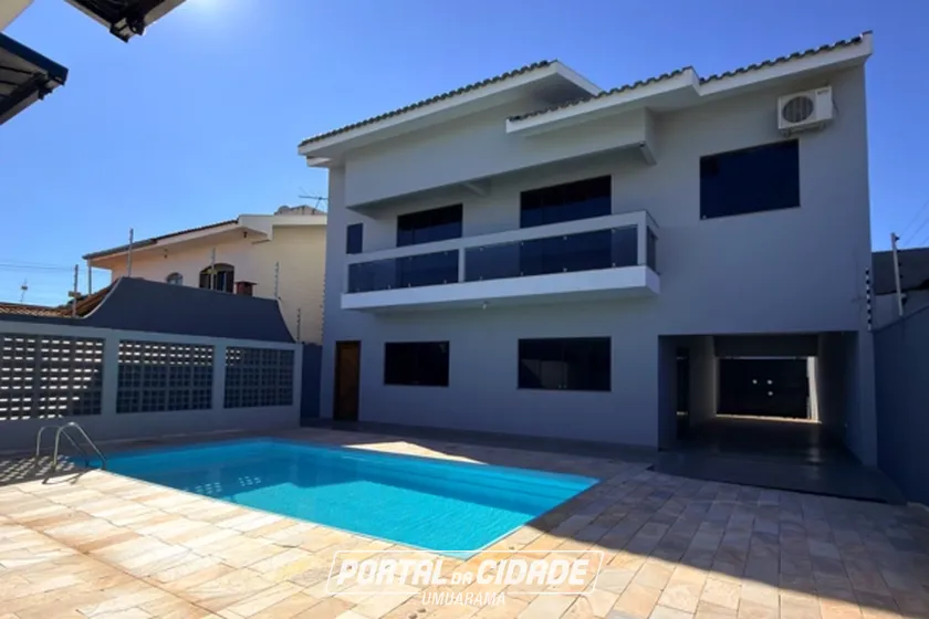 Sobrado &agrave; venda - 376m&sup2; - Zona I