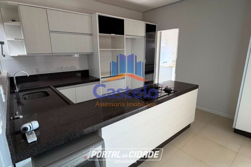 Casa &agrave; venda - 256m&sup2; - JARDIM BIRIGUI