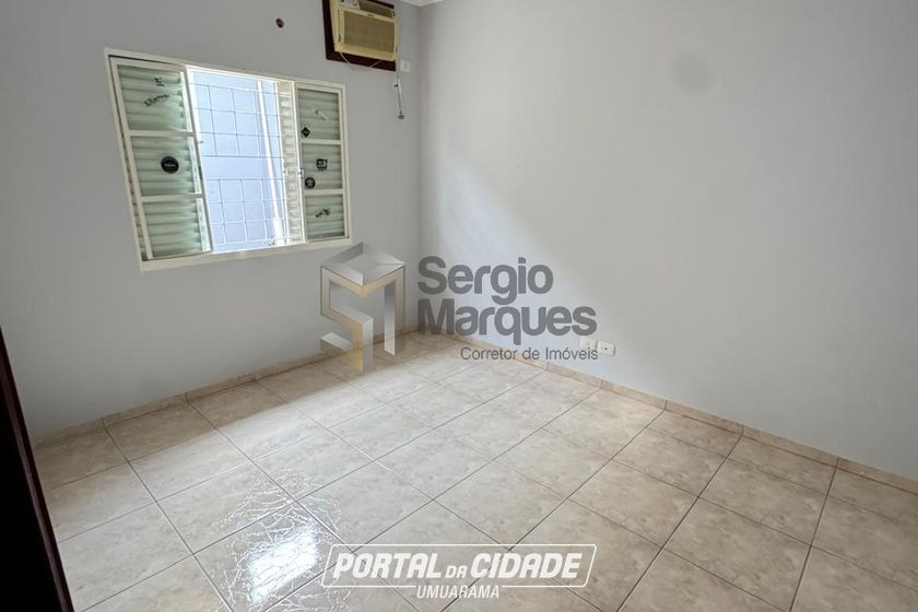 Casa &agrave; venda - 250m&sup2; - Jardim Bandeirantes