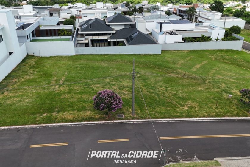 Terreno &agrave; venda - 324m&sup2; - Jardim Belvedere