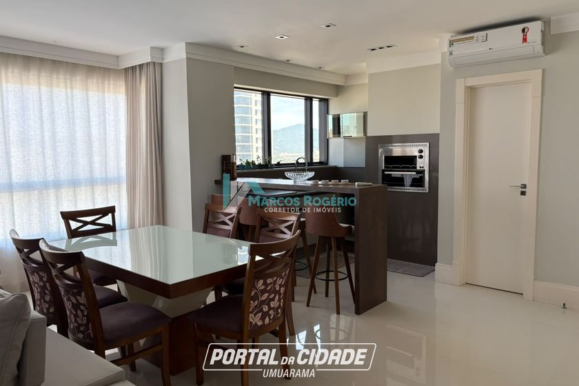 Apartamento &agrave; venda - 127m&sup2; - Centro