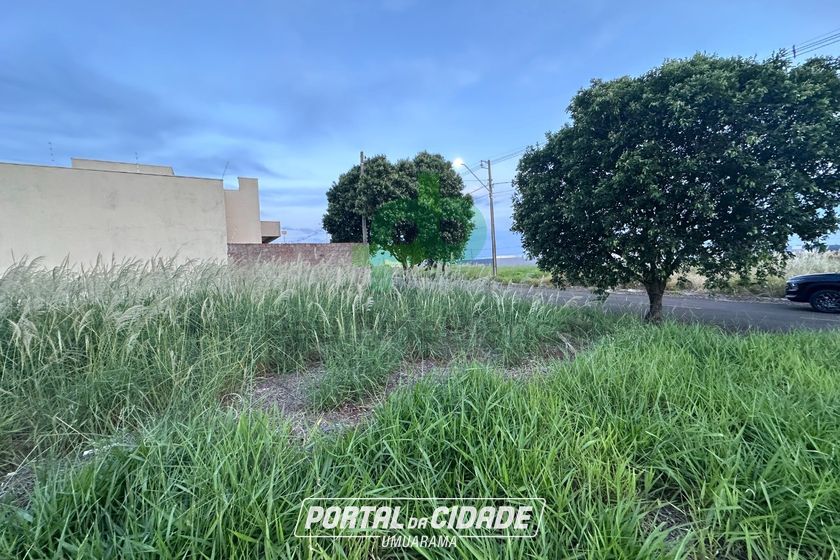 Terreno &agrave; venda - 220m&sup2; - PARQUE RESIDENCIAL METROPOLITANO