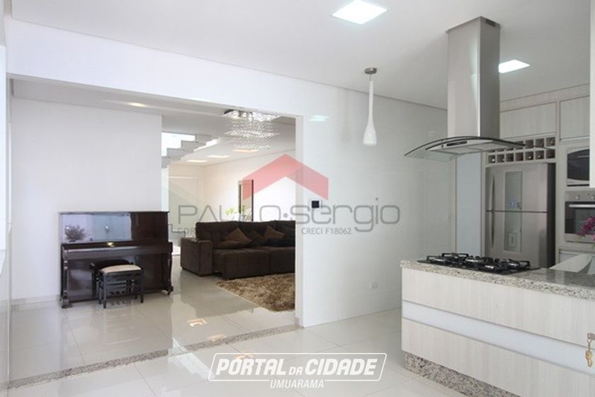 Sobrado &agrave; venda - 325m&sup2; - Zona II