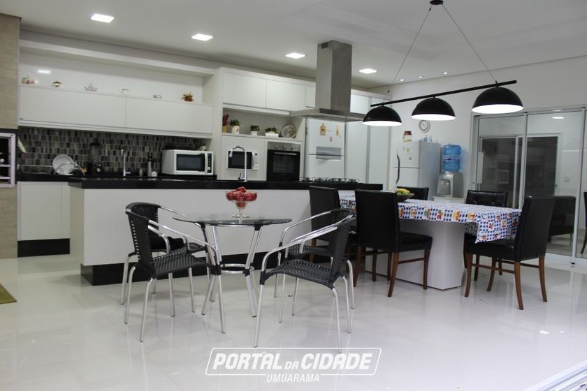 Casa &agrave; venda - 316m&sup2; - Cond. Ecoville Residence