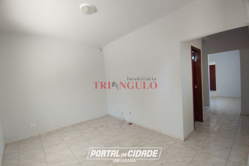 Sobrado &agrave; venda - 255m&sup2; - ZONA VI