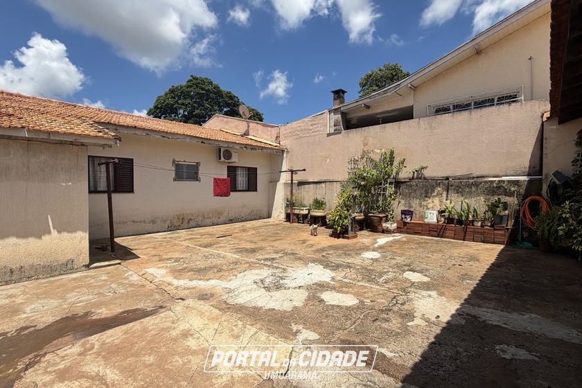 Casa &agrave; venda - 140m&sup2; - Jardim Para&iacute;so