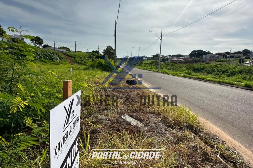 Terreno &agrave; venda - 421m&sup2; - Jardim Pradopolis