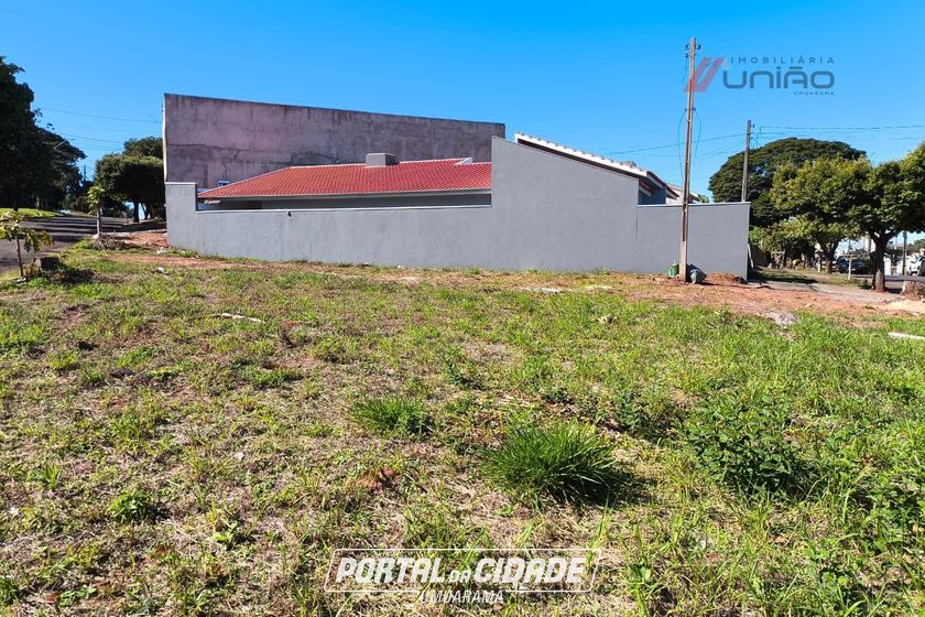 Terreno &agrave; venda - 241m&sup2; - Zona V