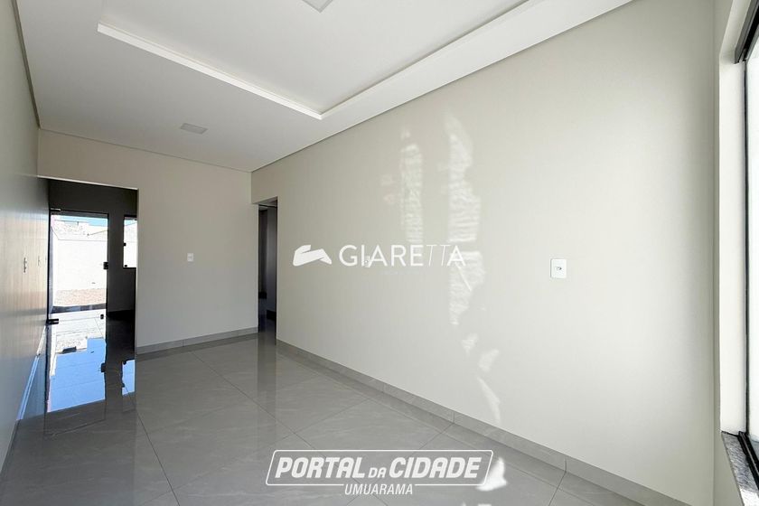 Casa &agrave; venda - 49m&sup2; - JARDIM PINHEIRINHO
