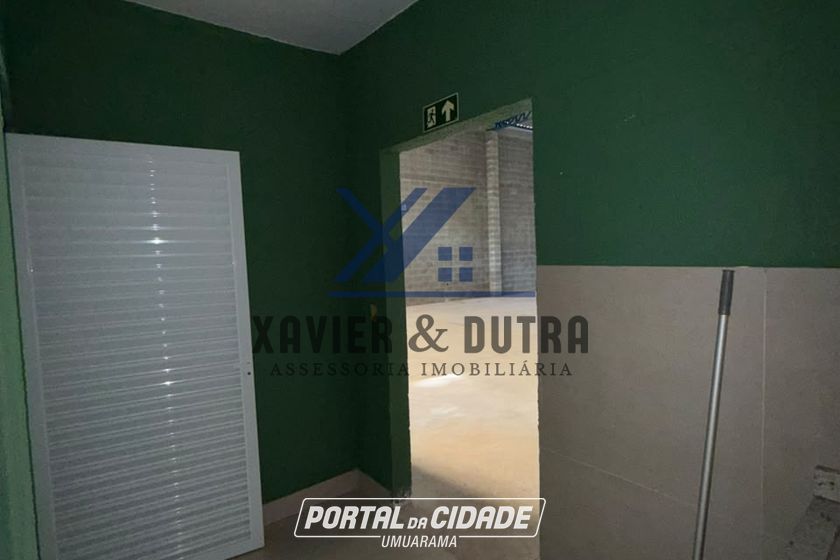 Sal&atilde;o Comercial para alugar - 640m&sup2; - Zona Armaz&eacute;m