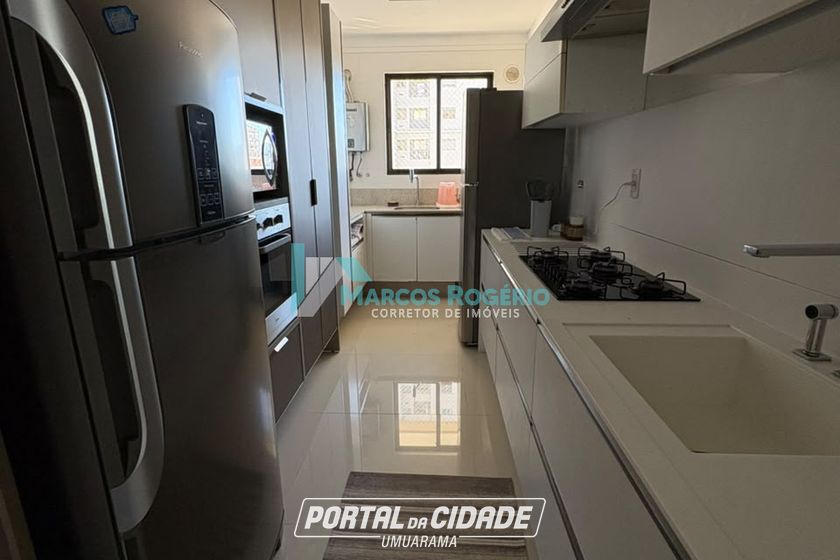 Apartamento &agrave; venda - 127m&sup2; - Centro