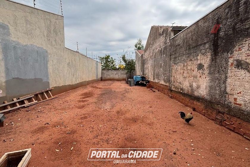 Terreno &agrave; venda - 129m&sup2; - Maradodias Vitoria II