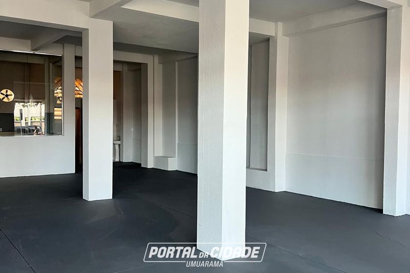 Sal&atilde;o Comercial para alugar - 500m&sup2; - ZONA VII