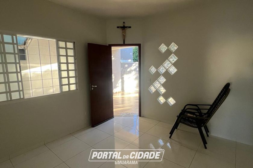 Casa para alugar - 100m&sup2; - Jardim Alphavile