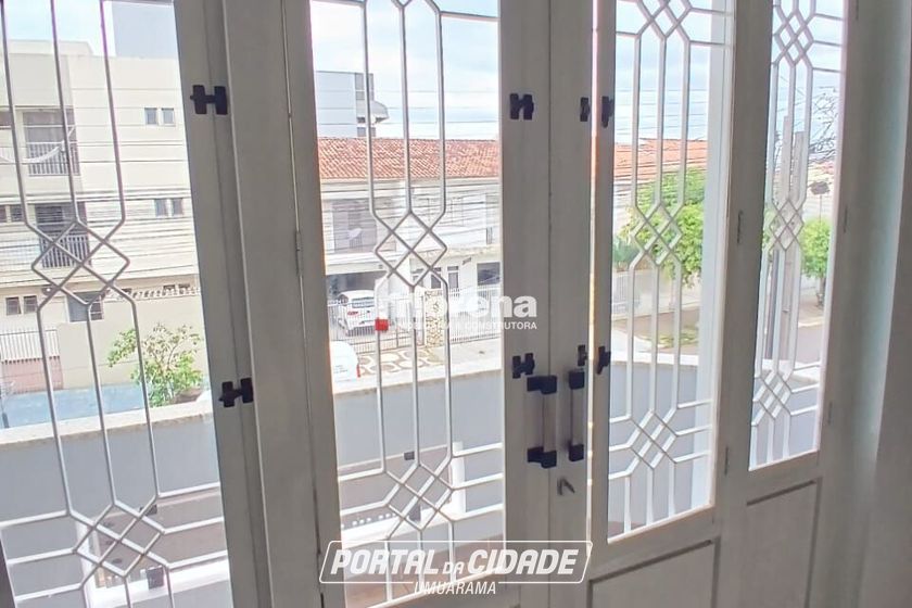 Sobrado para alugar - 150m&sup2; - Zona II