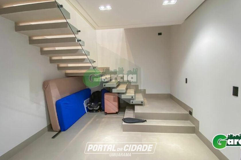 Casa &agrave; venda - 276m&sup2; - -