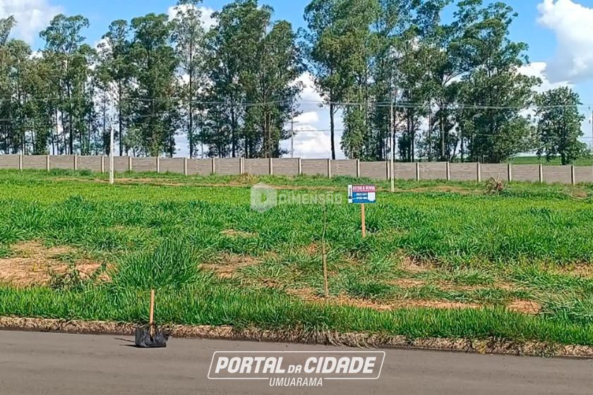 Terreno &agrave; venda - 300m&sup2; - Vila Serena Risort